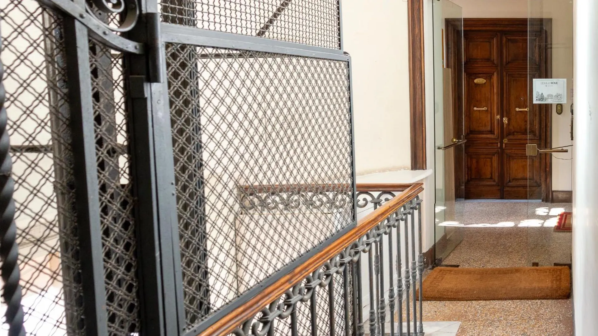 Home At Rome Luxury Navona Suites
